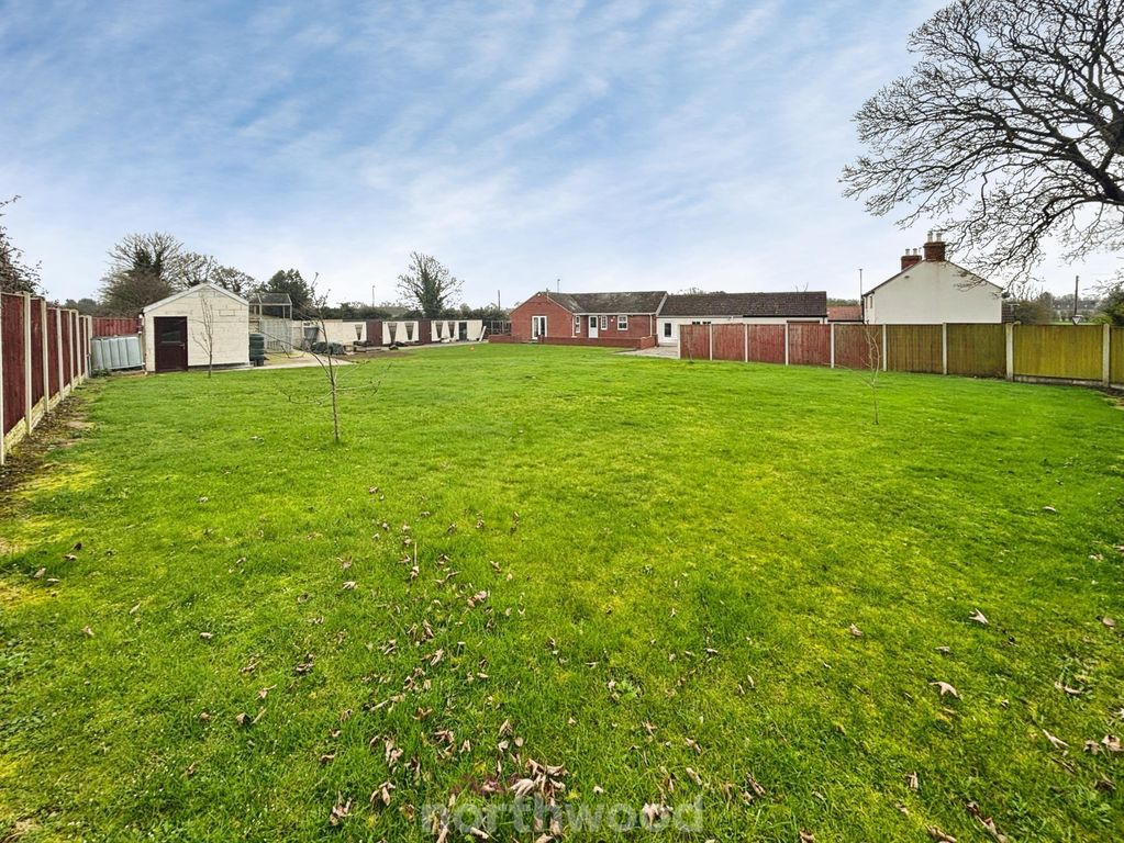 Property photo 1 of 42