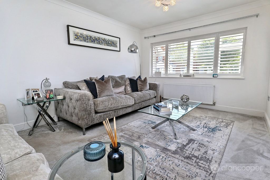 Property photo 3 of 37 4141313