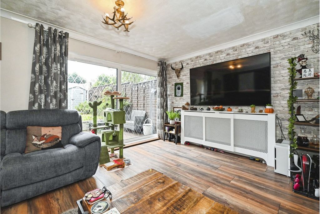 Property photo 1 of 15