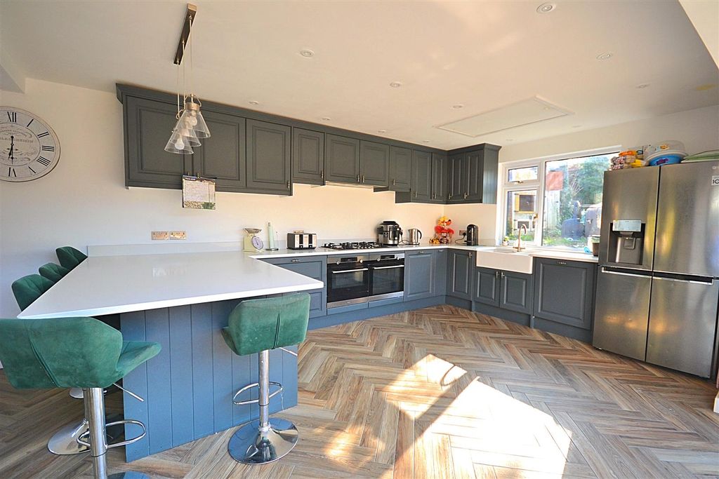 Property photo 2 of 14 10 (68).Png