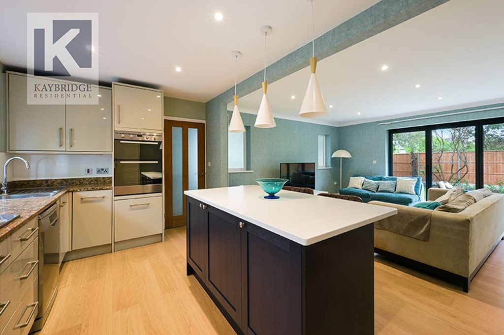 Property photo 3 of 17 Riverview Road, Epsom - Kt19 0Jq