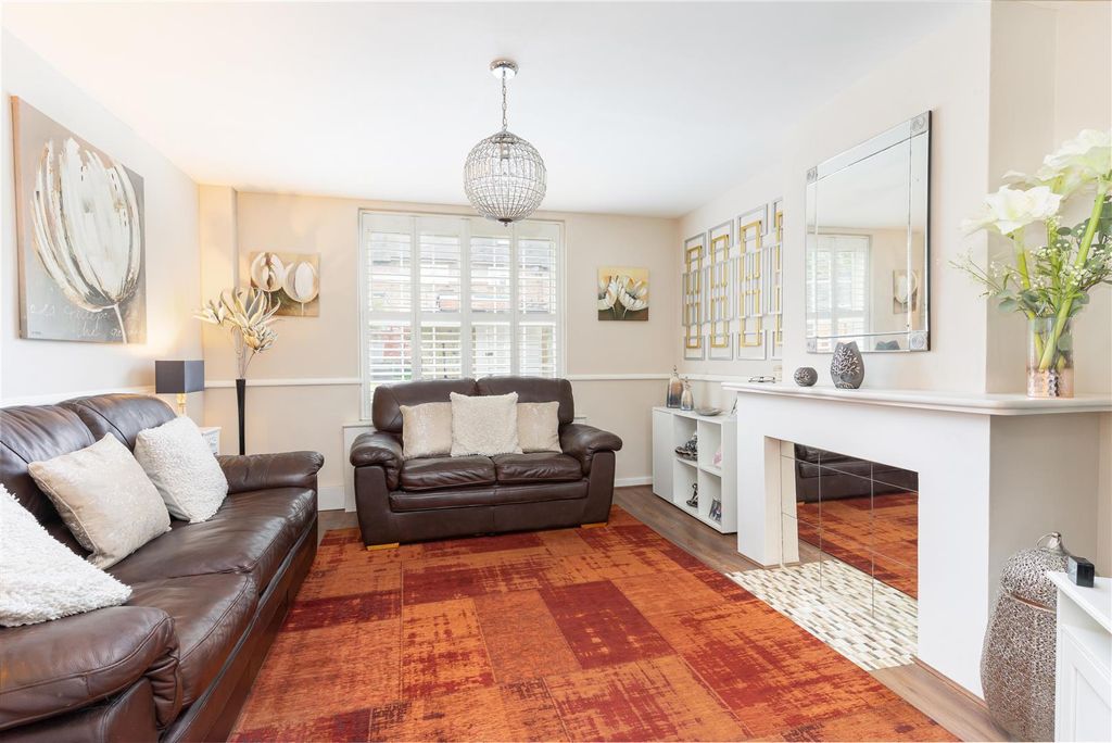 Property photo 2 of 12 1 (1).Jpg