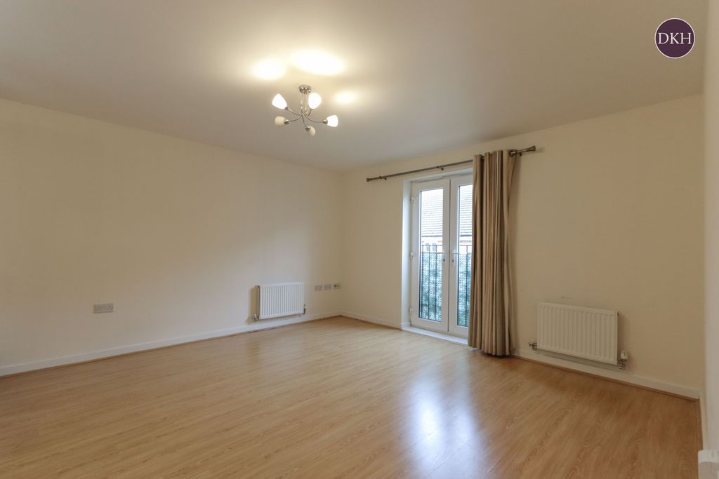 Property photo 3 of 11 Picture No. 17