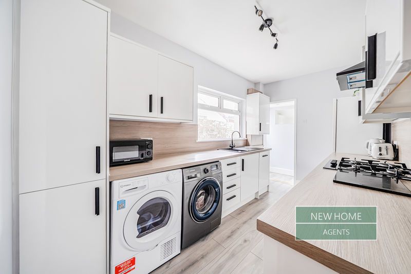 Property photo 3 of 21 Photo 14