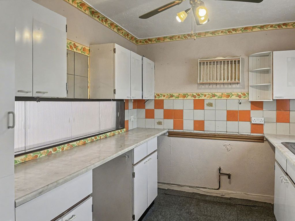 Property photo 3 of 12 Photo 3