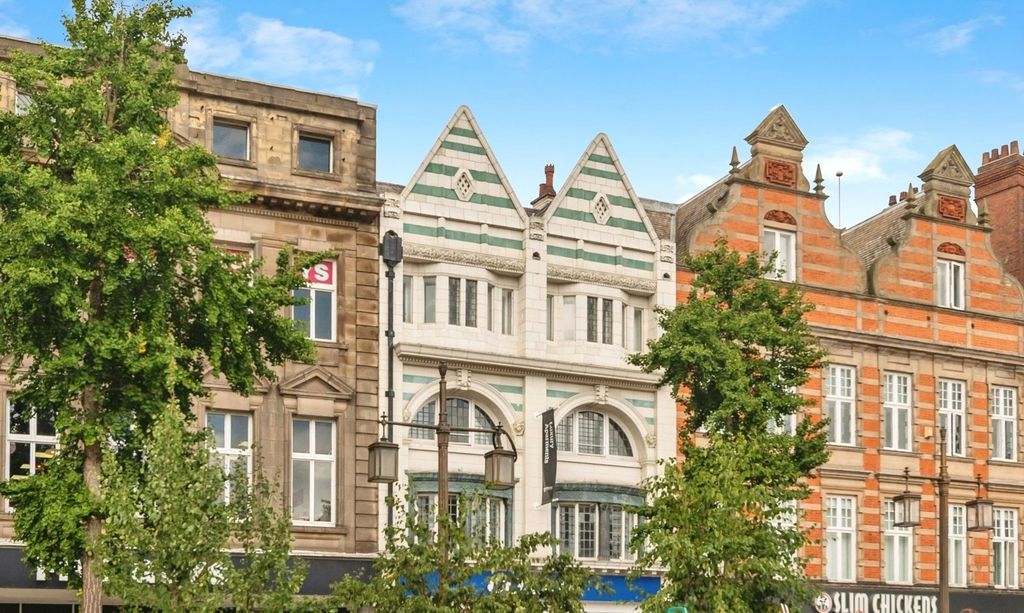 Property photo 2 of 15 Picture No. 19