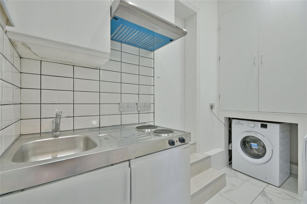 Property photo 2 of 10 Picture No. 32