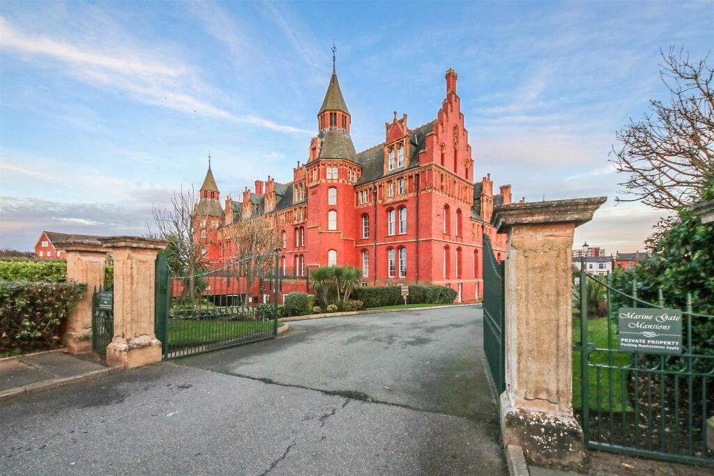 Property photo 2 of 39 4318431