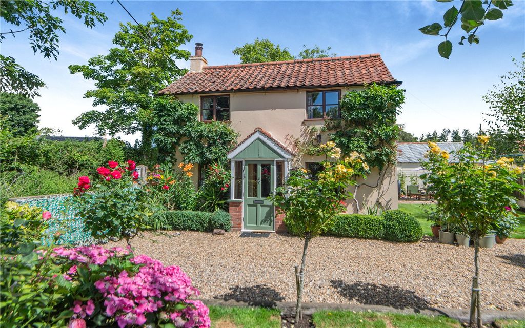 Property photo 1 of 13 Vine Cottage