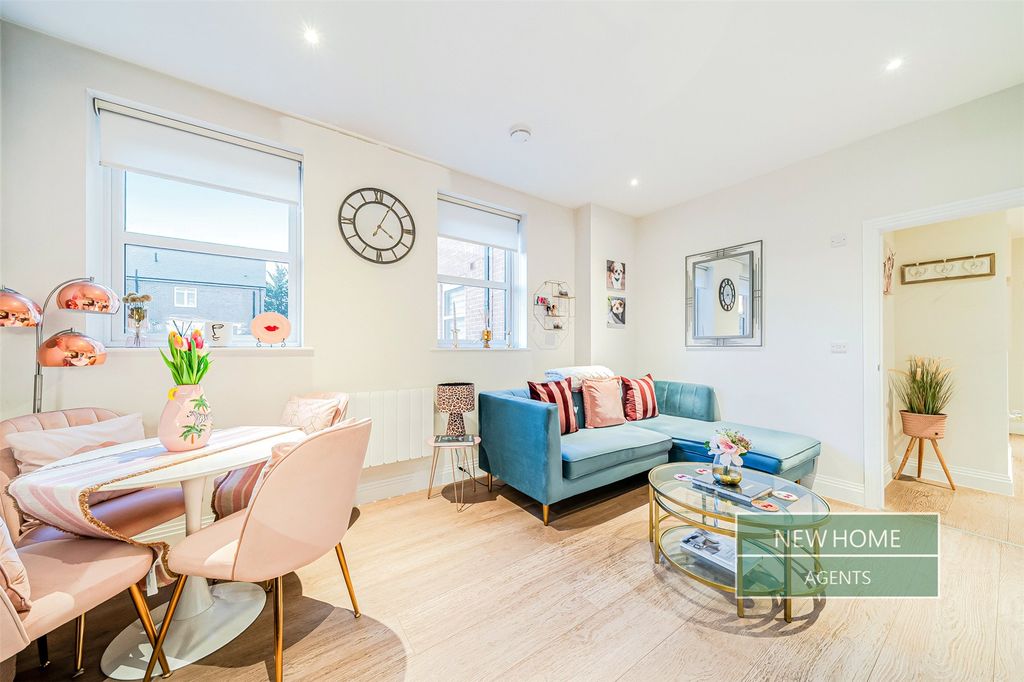 Property photo 1 of 19 Picture No. 01