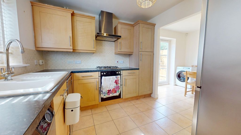 Property photo 2 of 31 4500103