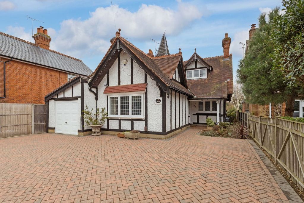 Property photo 1 of 22