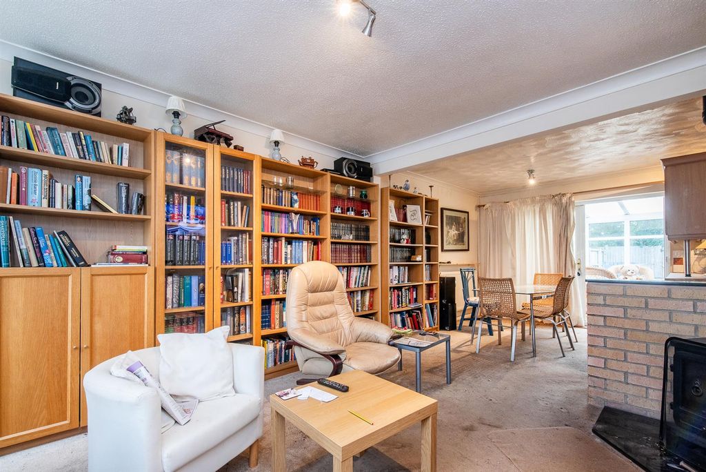 Property photo 2 of 19 Lounger/Diner