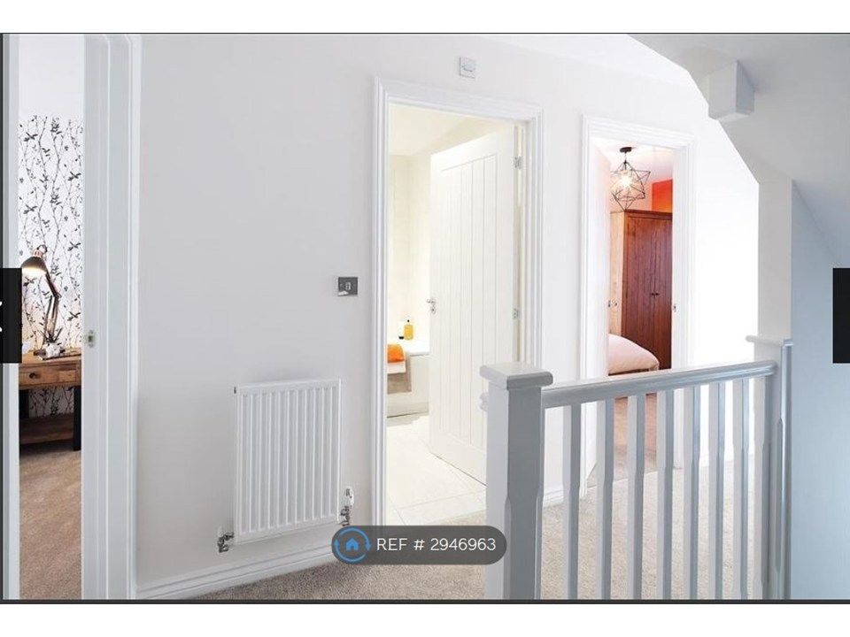 Property photo 2 of 22 Landing