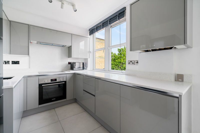 Property photo 1 of 25 Photo 18