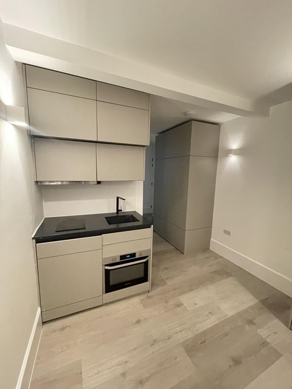 Property photo 2 of 12 Photo 2