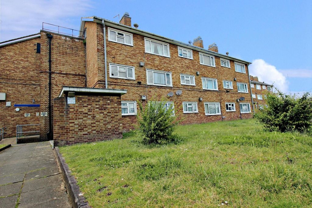 Property photo 1 of 10 Img_2891_Pe.Jpg