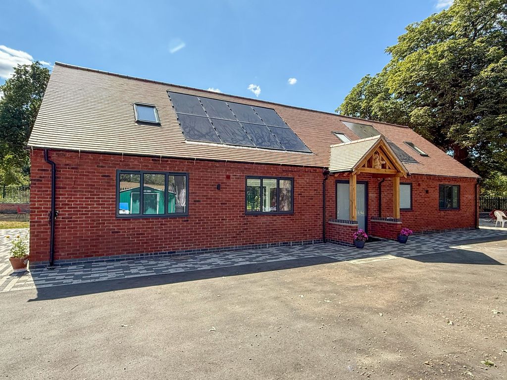 Property photo 2 of 12