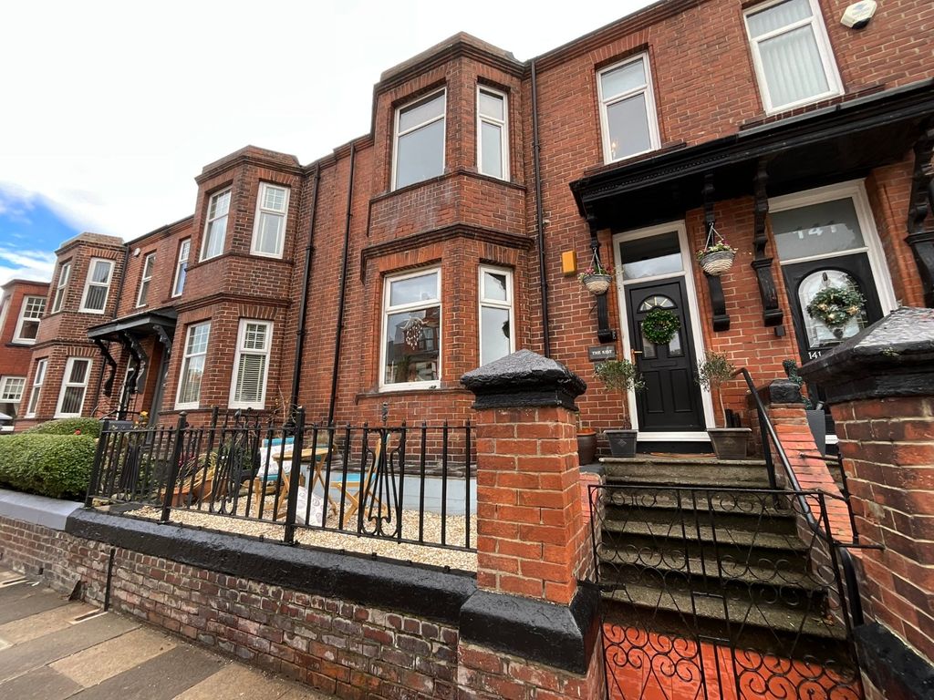 Property photo 1 of 23 4527472
