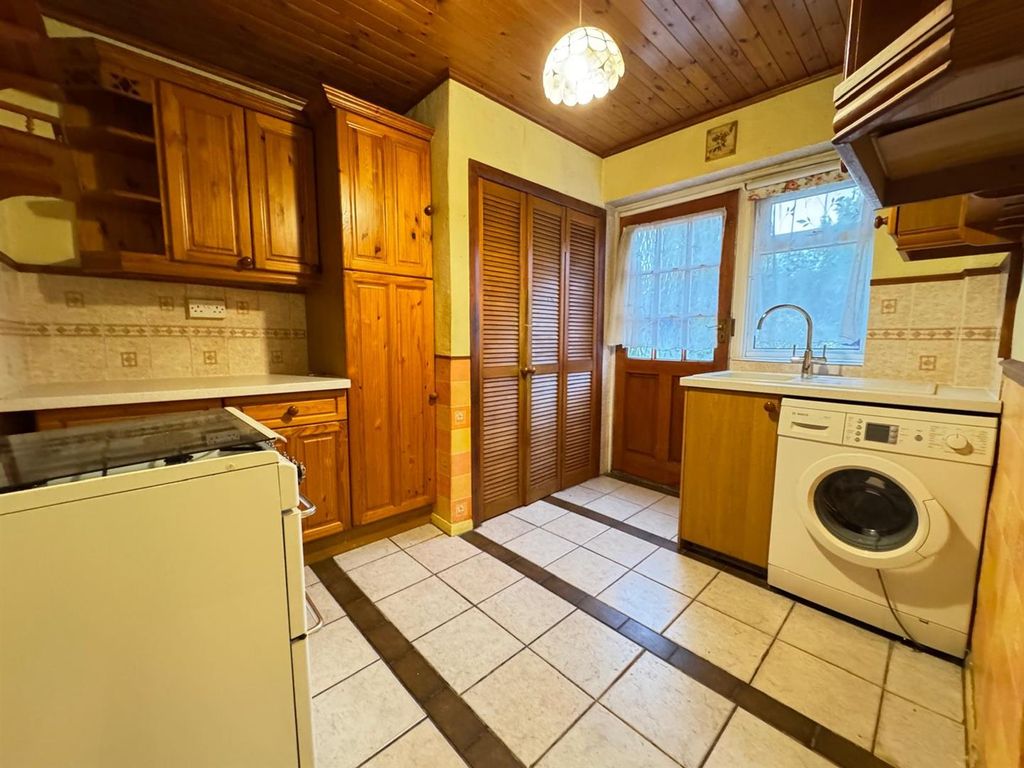 Property photo 3 of 9 03.Jpg