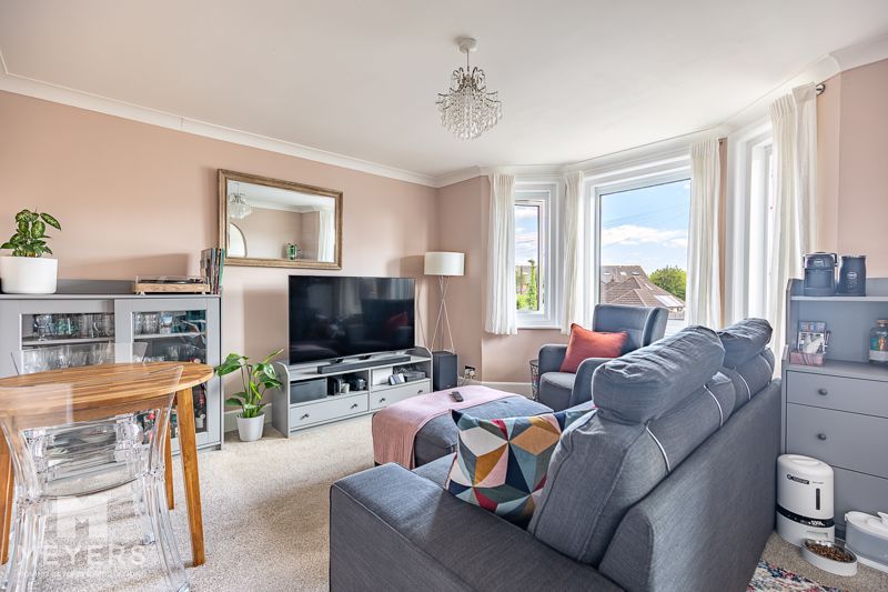 Property photo 2 of 13 Photo 9