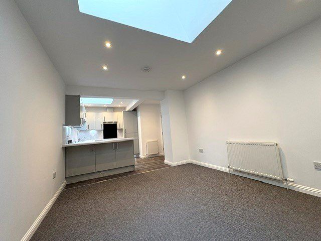 Property photo 3 of 13 Picture No. 02