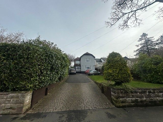 Property photo 1 of 2