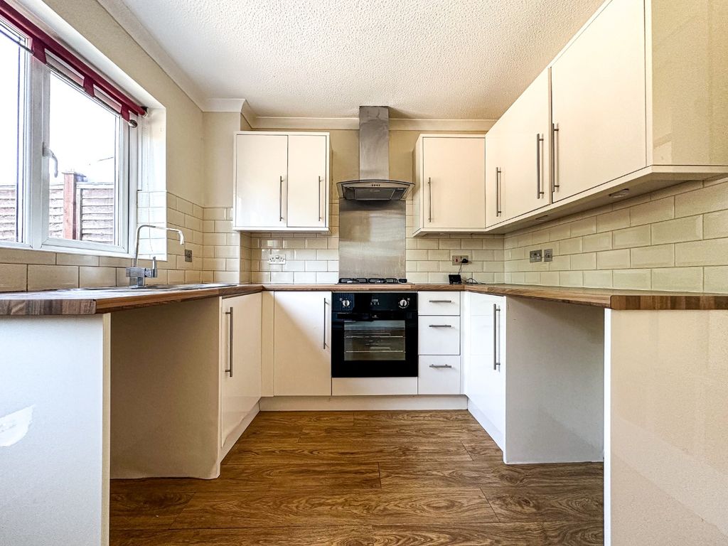 Property photo 3 of 19 5021697