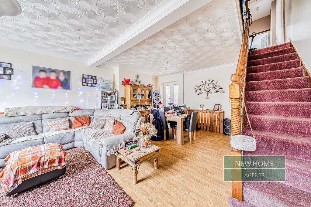 Property photo 2 of 17 Photo 8