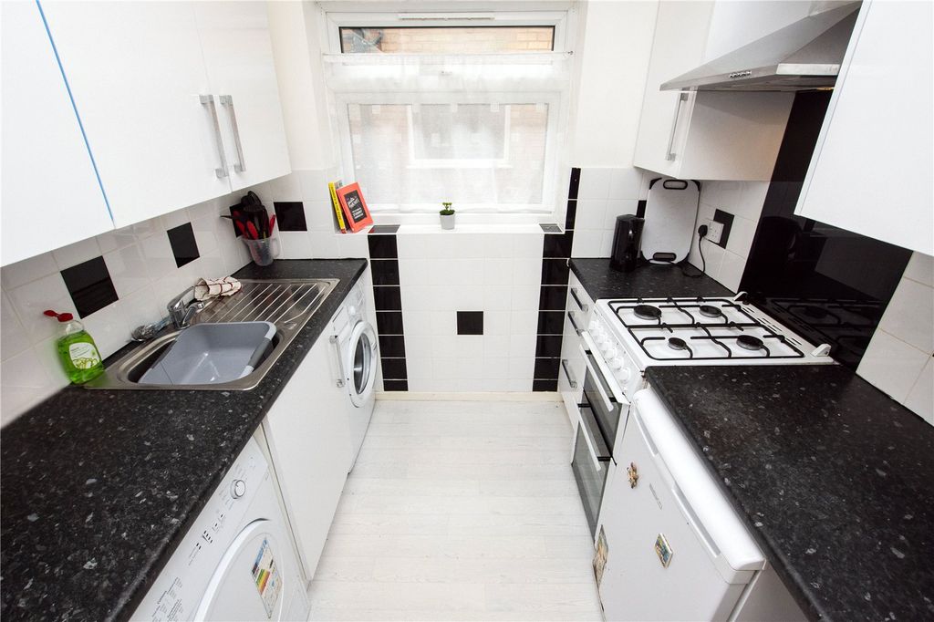 Property photo 2 of 6 Picture No. 05