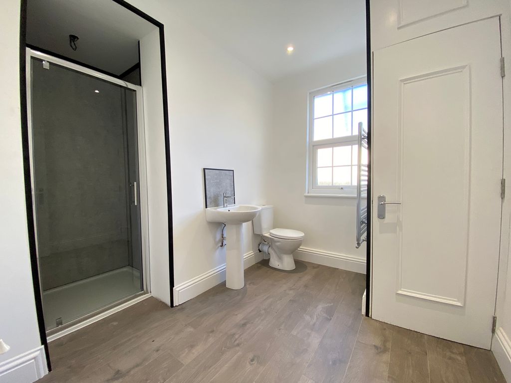 Property photo 3 of 10 Photo 14