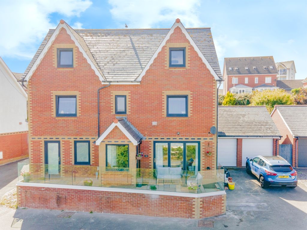 Property photo 1 of 31