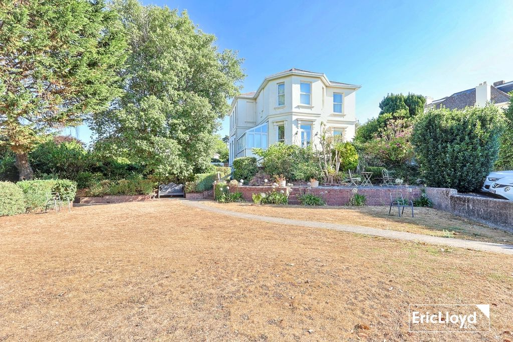 Property photo 1 of 12 Photo 1