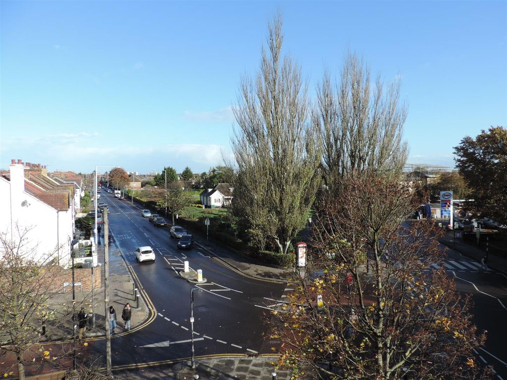 Property photo 2 of 11 Dscn1606.Jpg