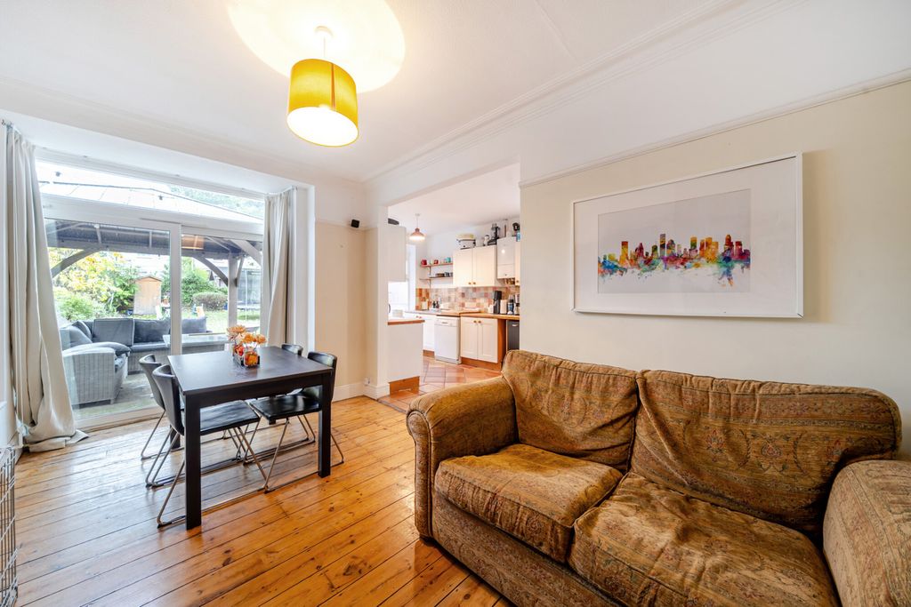 Property photo 2 of 23 1374410-1-6901Dd4...