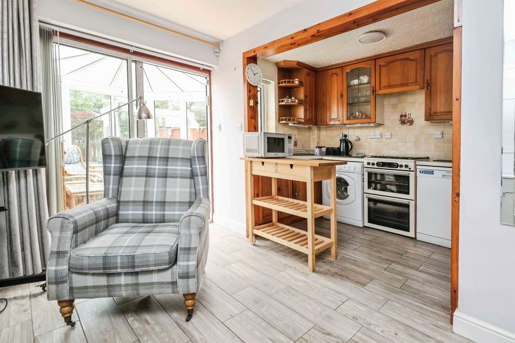 Property photo 2 of 14