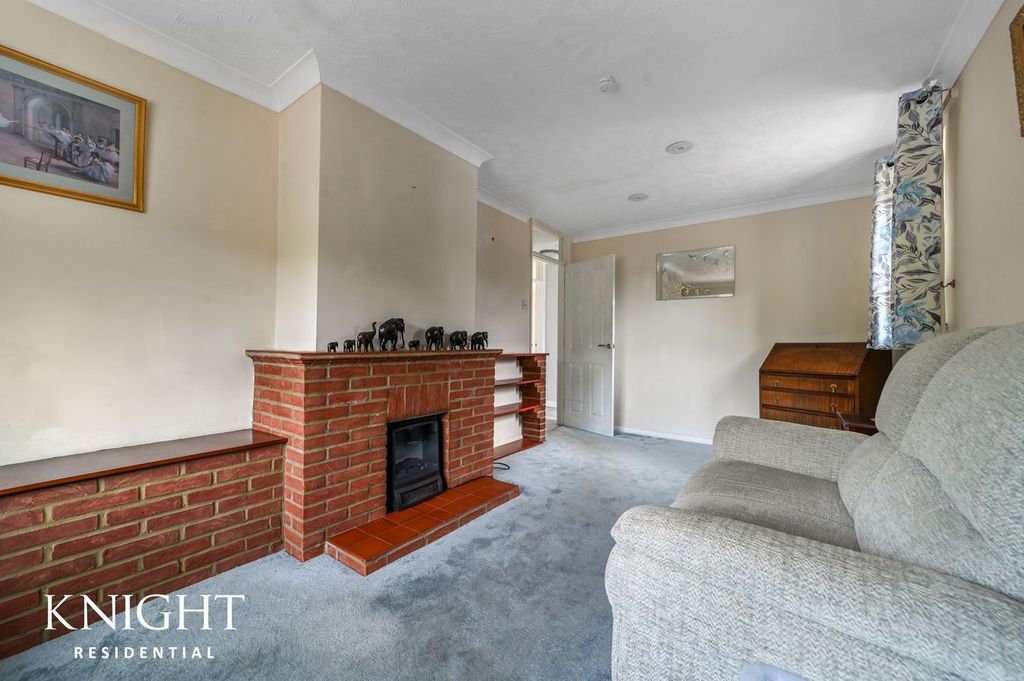 Property photo 3 of 13