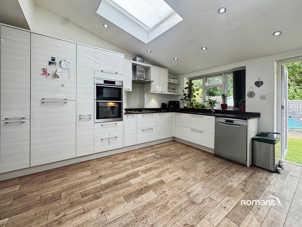 Property photo 3 of 12 Pbox-Img.Jpg