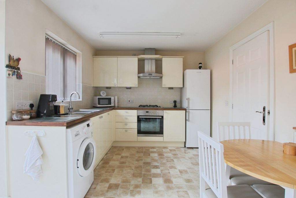 Property photo 3 of 10 4401227