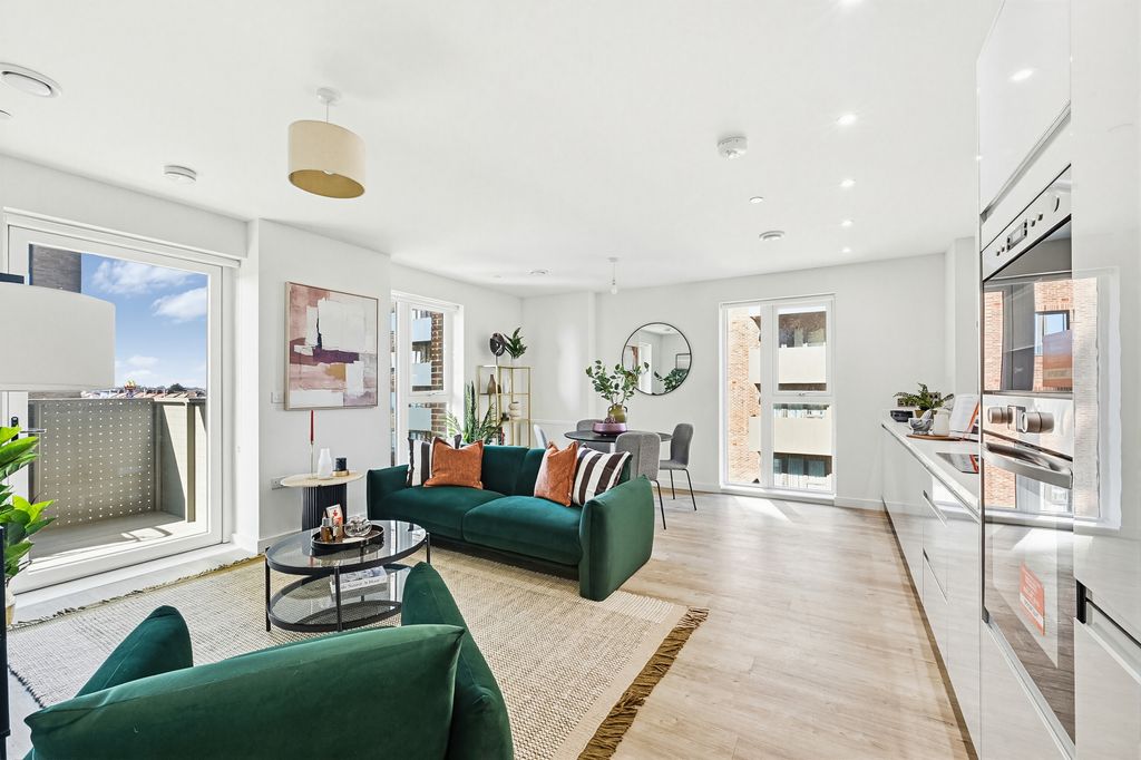 Property photo 1 of 11