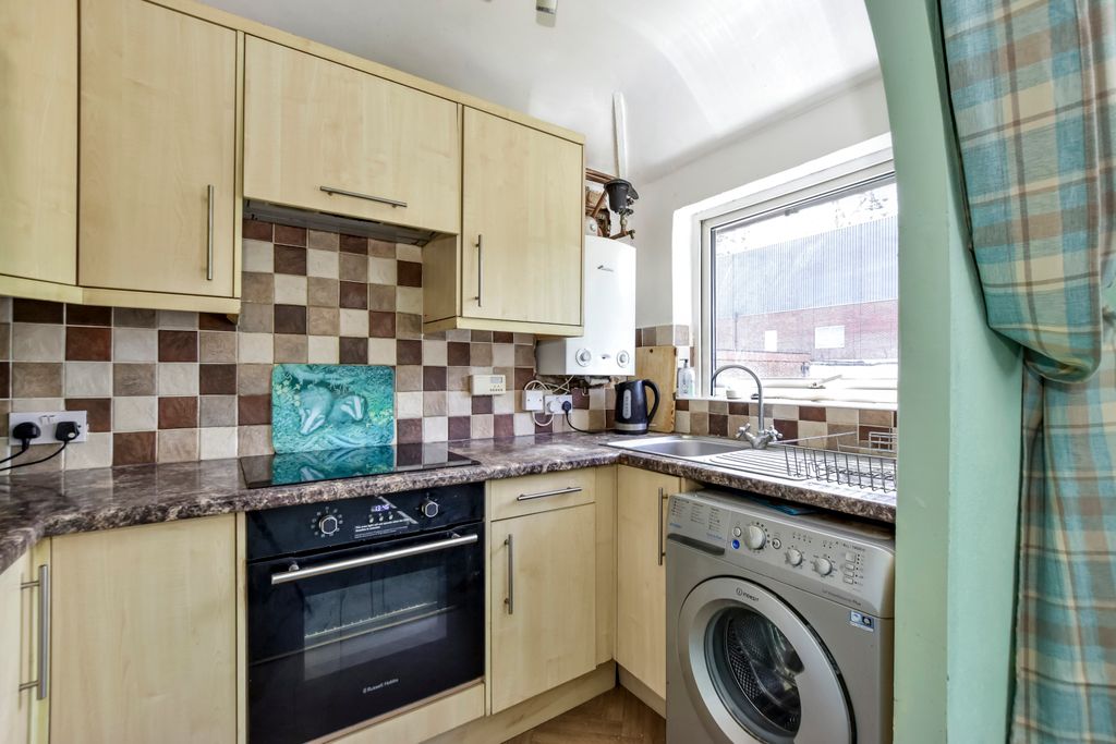 Property photo 3 of 9 Flat 1 Cabrach House - Kitchen