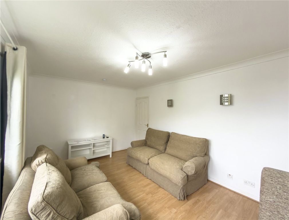 Property photo 3 of 12 Picture No. 02