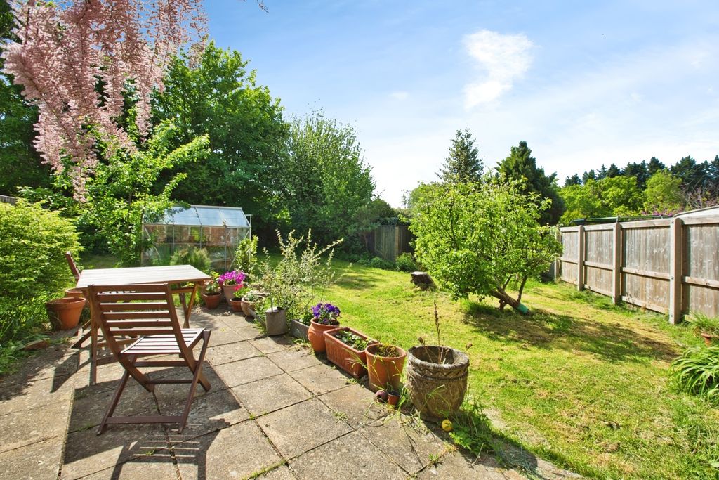 Property photo 2 of 17 Photo