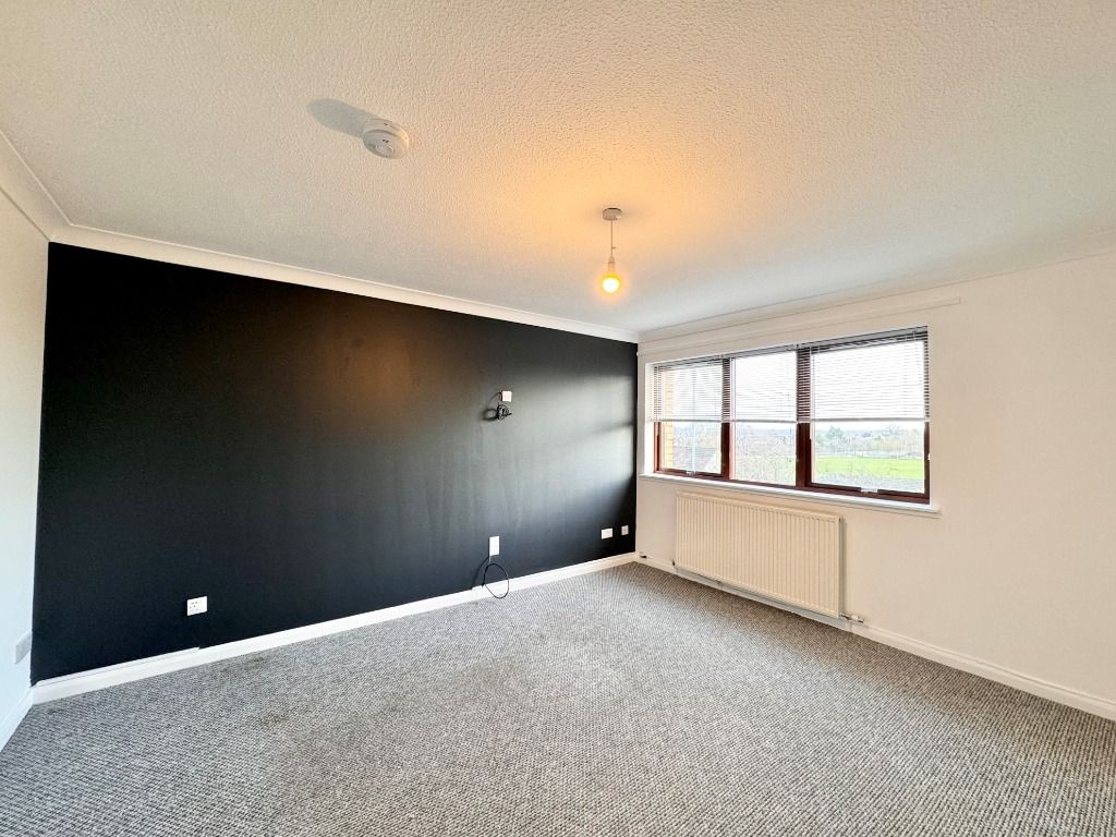 Property photo 2 of 17 Photo 2