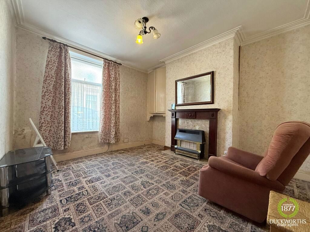 Property photo 3 of 12