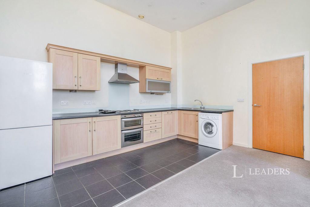 Property photo 2 of 16 Pbox-Img.Jpg