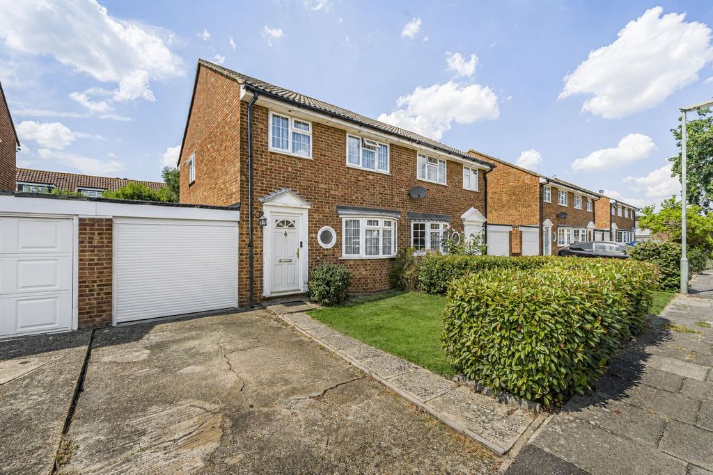 Property photo 1 of 12