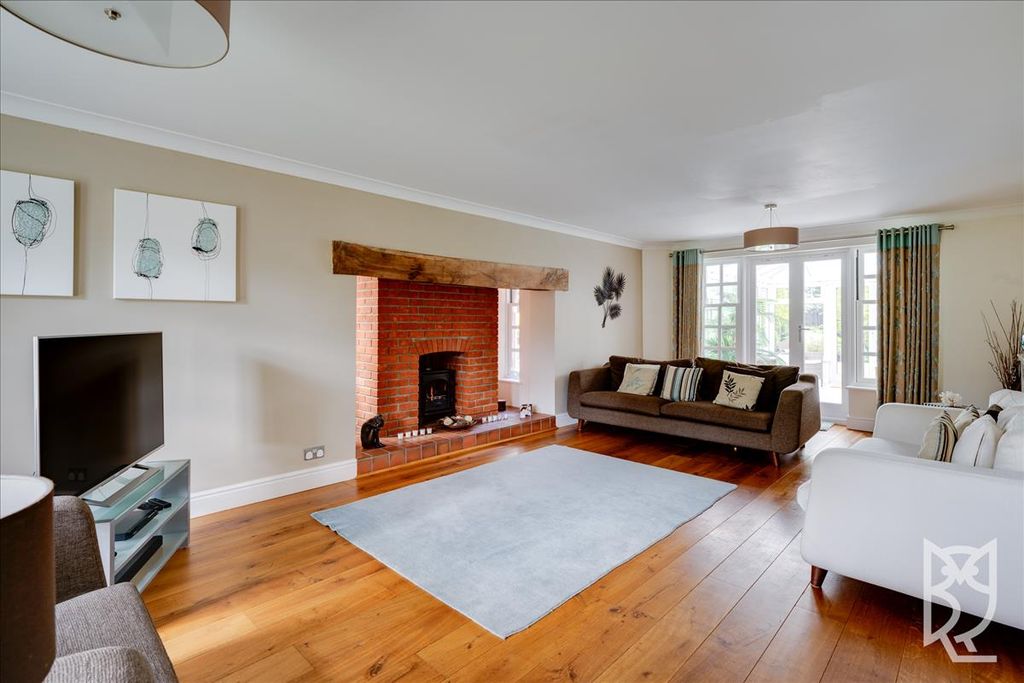 Property photo 3 of 40