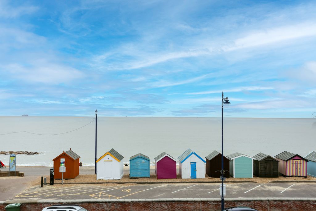 Property photo 2 of 13 Img_2473