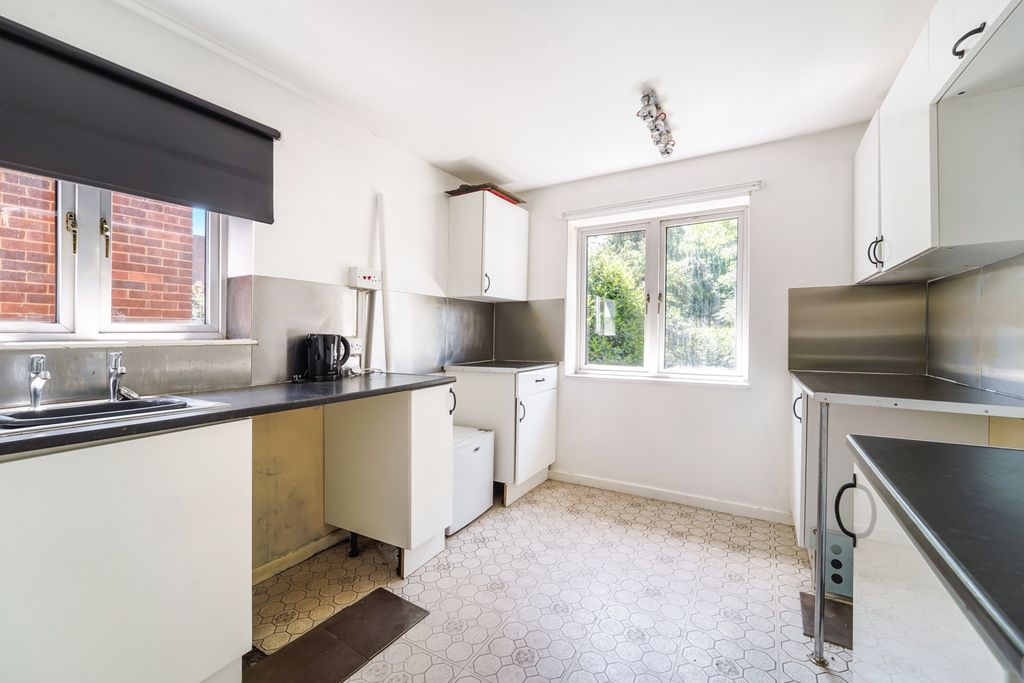 Property photo 3 of 14 Picture No. 06